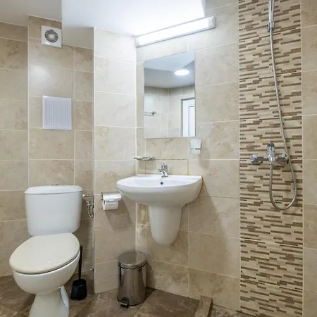 Julia アパート ソフィア